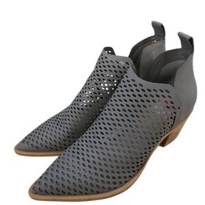 Dolce Vita Boots|Gray Laser Cut Pointed Toe Bootie| Block Heels| Casual